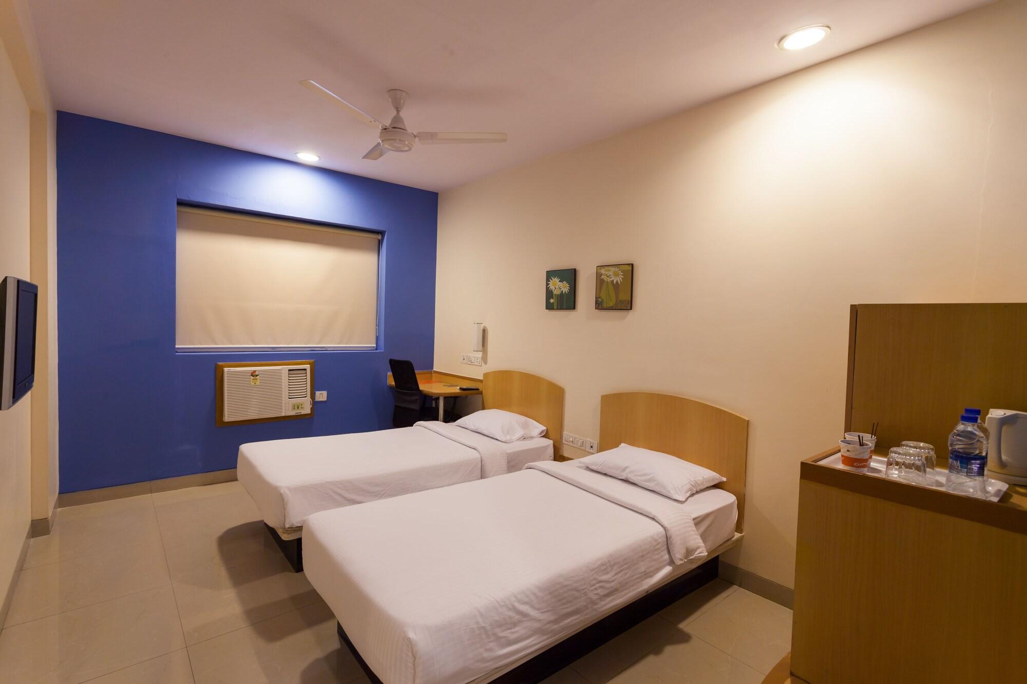 จิงเจอร์ โฮเทล นาชิค Hotel นาสิก ภายนอก รูปภาพ
