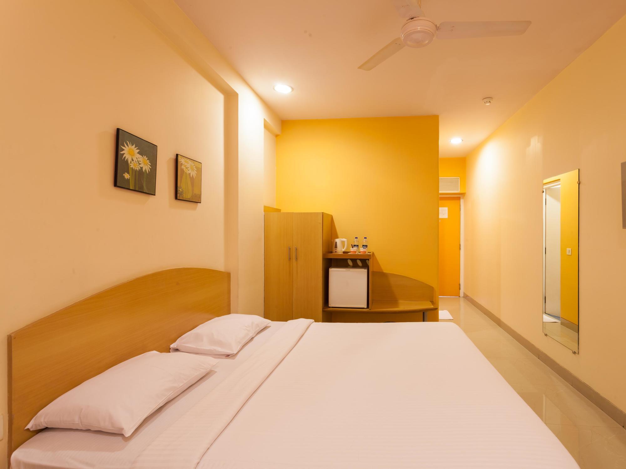 จิงเจอร์ โฮเทล นาชิค Hotel นาสิก ภายนอก รูปภาพ